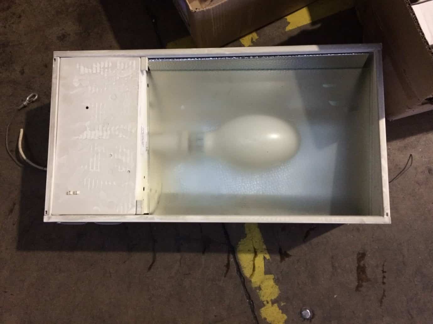 old metal halide lamp